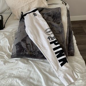 VS PINK SWEATPANTS🤍